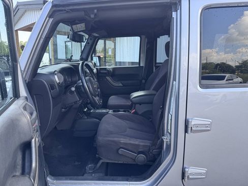 Used 2013 Jeep Wrangler Unlimited Sport AWD/4WD image 13