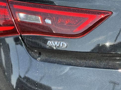 Used 2017 INFINITI Q60 w/ Cargo Package image 22