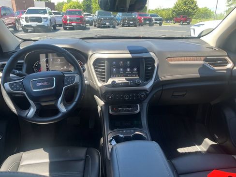 Certified 2023 GMC Acadia Denali w/ Denali Technology Package AWD/4WD image 15