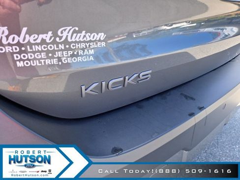 Used 2025 Nissan Kicks SV w/ Illumination Package FWD image 23