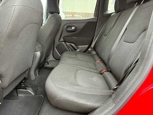 Used 2020 Jeep Renegade Sport image 13