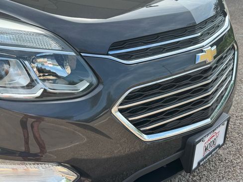 Used 2016 Chevrolet Equinox LT FWD image 2