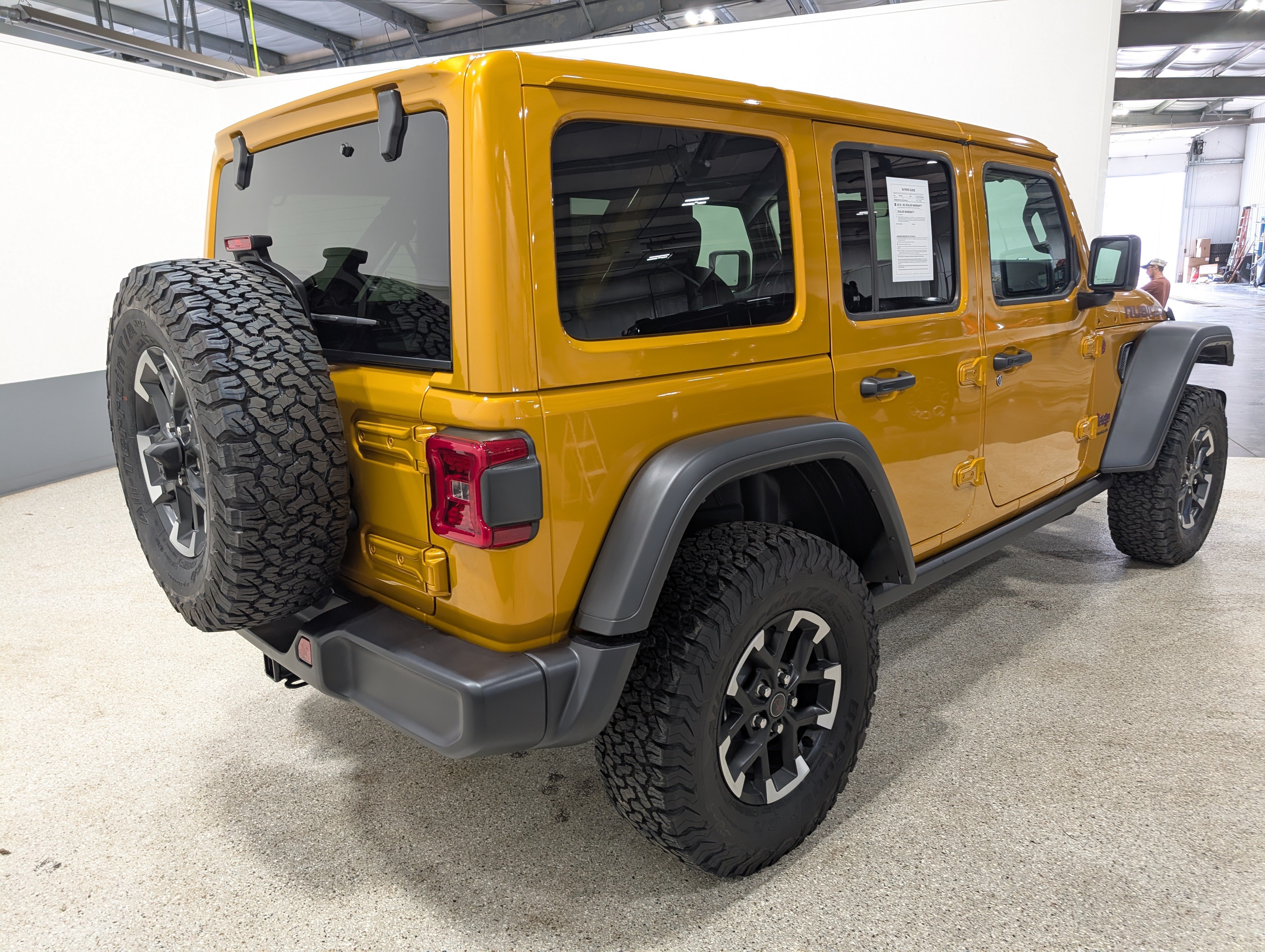 Used 2026 Jeep Wrangler Unlimited Rubicon AWD/4WD image 3