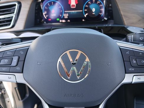 New 2026 Volkswagen Atlas SE FWD image 12