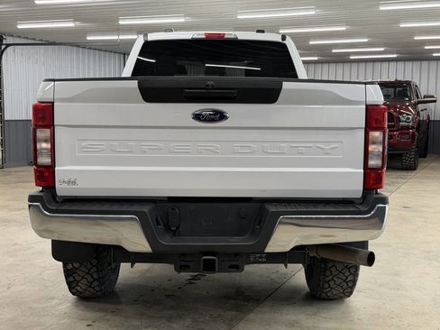 Used 2021 Ford F250 XLT w/ FX4 Off-Road Package image 4