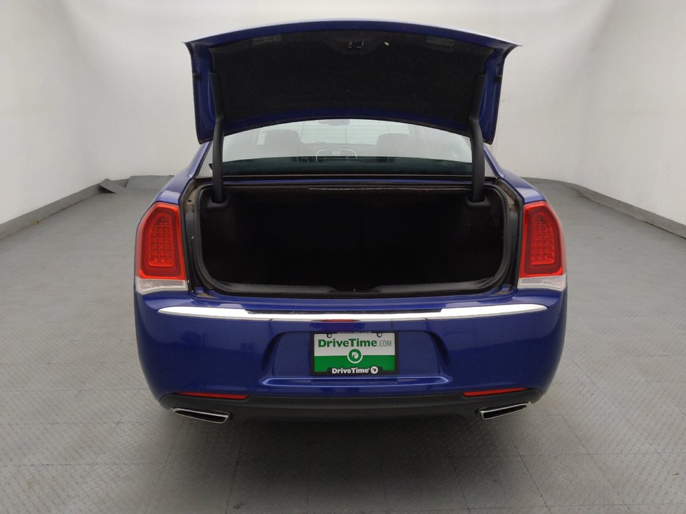 Used 2019 Chrysler 300 Limited RWD image 29