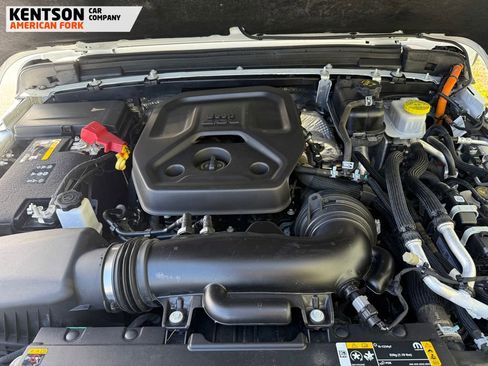 Used 2024 Jeep Wrangler Unlimited Rubicon 4xe image 28