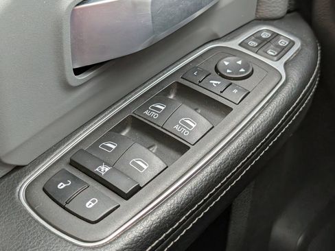 Used 2023 RAM 2500 Big Horn w/ Level 1 Equipment Group image 24