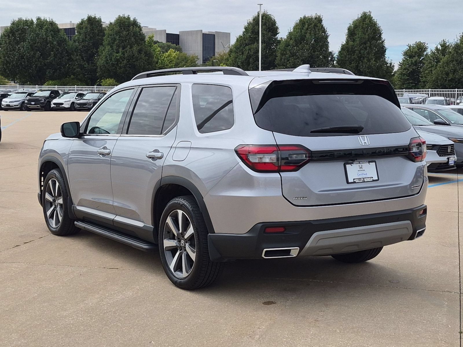 Certified 2023 Honda Pilot Touring image 8