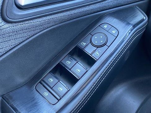 Used 2023 Nissan Rogue SV image 24