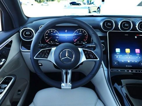New 2026 Mercedes-Benz GLC 300 image 28