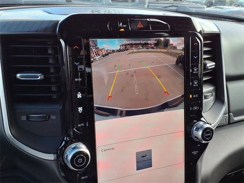 New 2025 RAM 1500 4x4 Crew Cab image 8