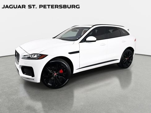 Used 2017 Jaguar F-PACE S image 1