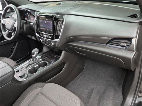 Certified 2023 Chevrolet Traverse LT FWD image 18
