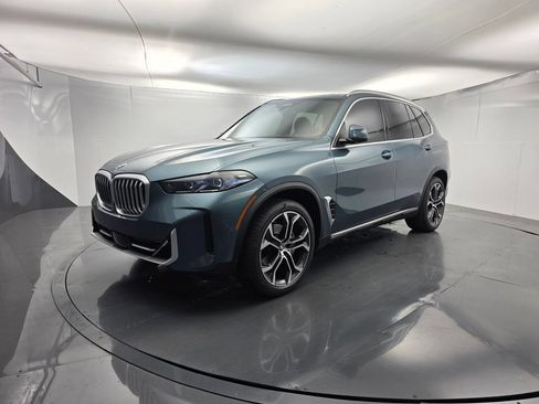 Used 2025 BMW X5 sDrive40i w/ Premium Package RWD image 8