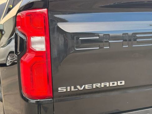 Used 2019 Chevrolet Silverado 1500 LTZ w/ LTZ Plus Package AWD/4WD image 6