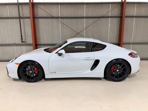 Used 2015 Porsche Cayman GTS image 4