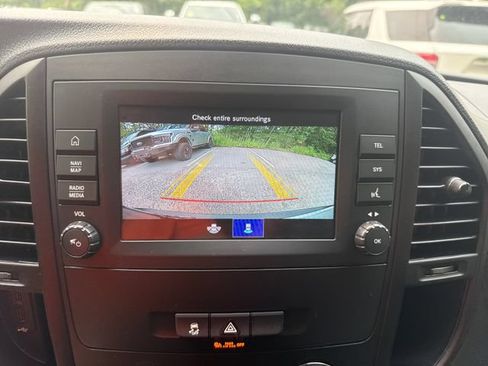 Used 2022 Mercedes-Benz Metris image 25