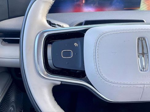 Used 2024 Lincoln Nautilus Reserve w/ Equipment Group 203A image 16