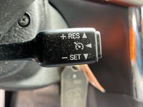 Used 2007 Toyota Matrix FWD image 14