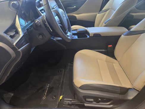 Used 2019 Lexus ES 350 image 7