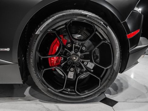Used 2016 Lamborghini Huracan LP 610-4 AWD/4WD image 10