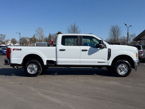 Used 2023 Ford F250 XL w/ FX4 Off-Road Package image 9