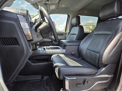 Used 2024 Ford F250 Lariat w/ Lariat Ultimate Package AWD/4WD image 9