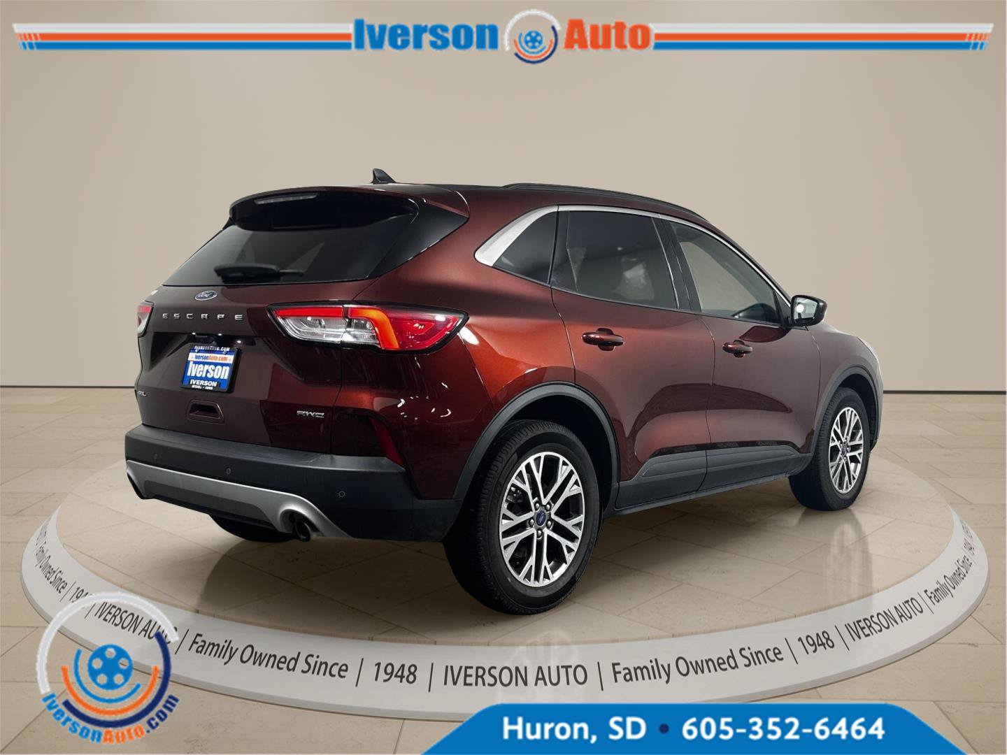 Used 2021 Ford Escape SEL w/ Technology Package AWD/4WD image 9