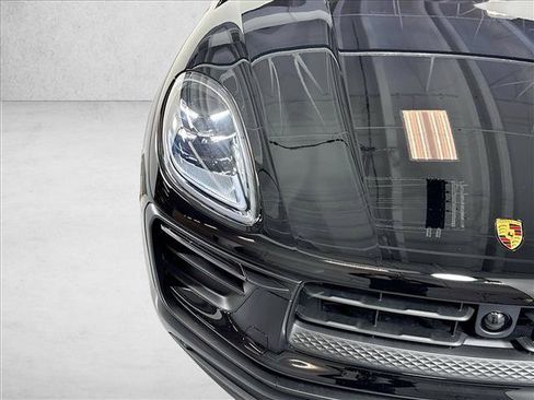 Used 2026 Porsche Macan AWD/4WD image 28