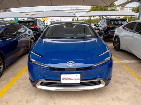 New 2026 Toyota Prius Plug-In Hybrid FWD image 3