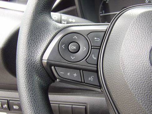 Used 2025 Toyota Corolla LE FWD image 14