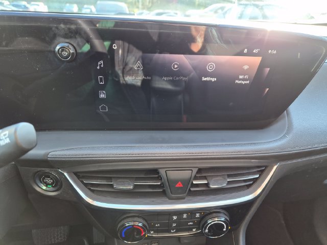 Used 2024 Buick Encore GX Sport Touring w/ Comfort Package AWD/4WD image 18
