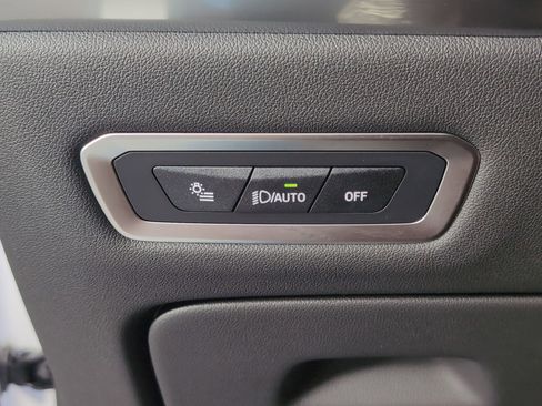 New 2026 BMW X7 M60i image 16