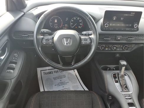 Used 2023 Honda HR-V Sport image 5