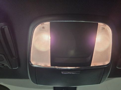 Used 2023 Dodge Charger SXT RWD image 14