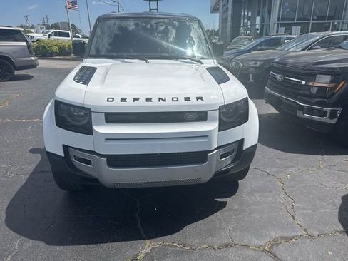 Used 2024 Land Rover Defender 110 S AWD/4WD image 11