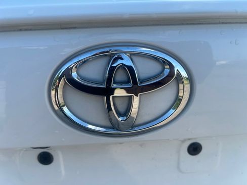 Used 2023 Toyota RAV4 XLE AWD/4WD image 10