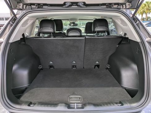 Certified 2022 Jeep Compass Latitude AWD/4WD image 9