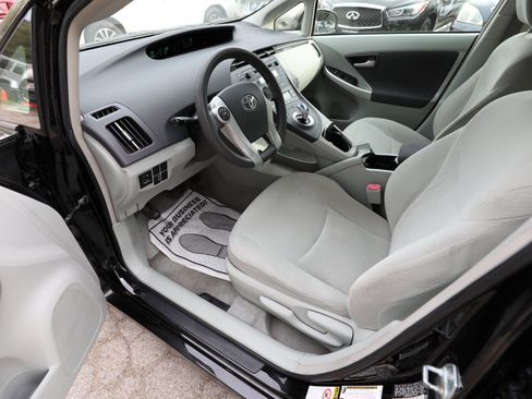 Used 2011 Toyota Prius Five image 15