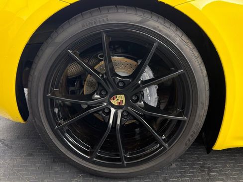 Certified 2025 Porsche 718 Cayman RWD image 15