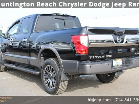 Used 2018 Nissan Titan Platinum Reserve w/ Platinum Utility Package image 3