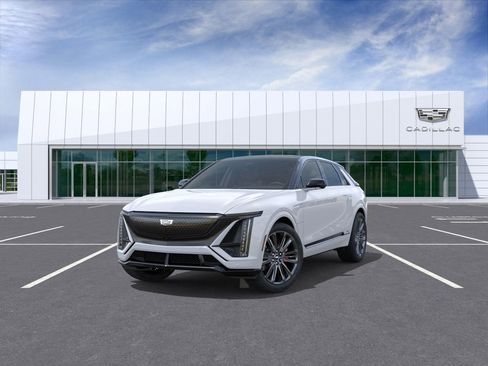 New 2026 Cadillac Lyriq V image 8
