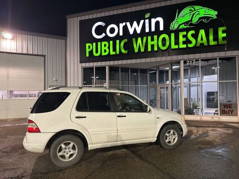 Used 2000 Mercedes-Benz ML 320 4MATIC image 12