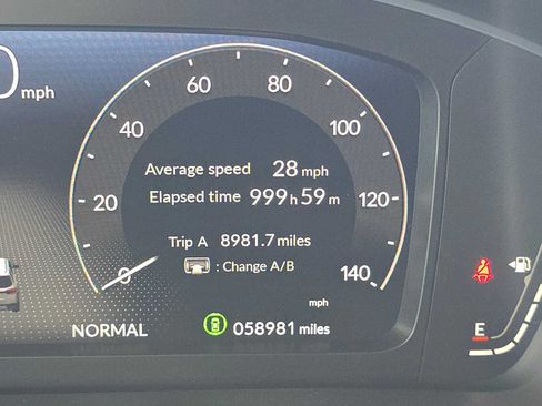 Used 2025 Honda Pilot Elite image 28