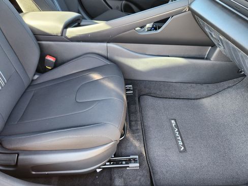 New 2026 Hyundai Elantra SEL Sport Premium FWD image 15