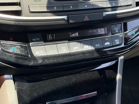 Used 2016 Honda Accord LX image 8