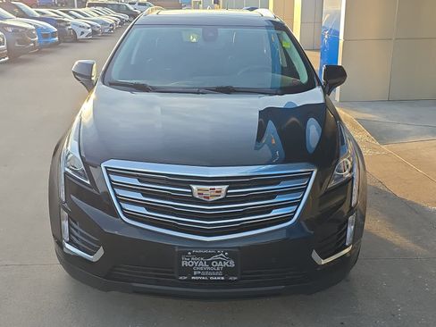 Used 2018 Cadillac XT5 Luxury w/ Driver Awareness Package image 3