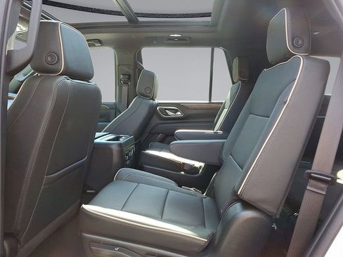 Used 2024 Chevrolet Tahoe Premier w/ Premium Package image 20