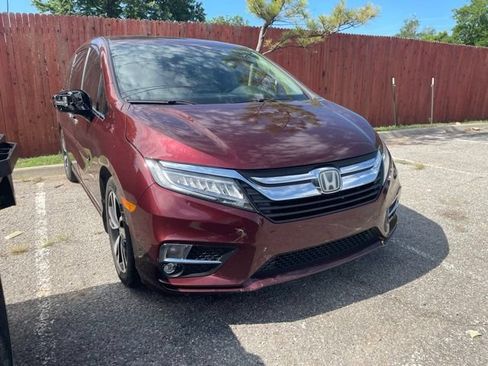 Used 2018 Honda Odyssey Elite image 4